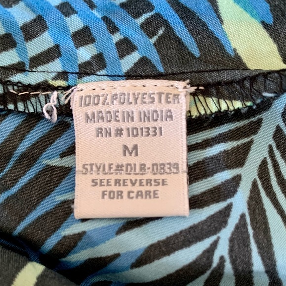 High-Rise Tropical Shorts - Picture 3 of 3